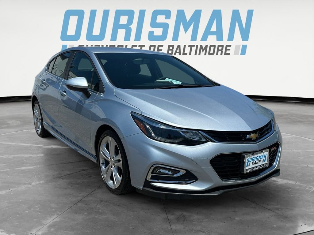 2018 Chevrolet Cruze LT w/ RS Hatchback Diesel Manual's photo