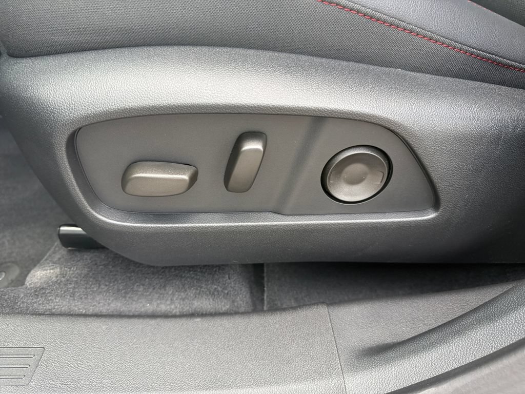 2027 Chevrolet Equinox RS - Photo 16