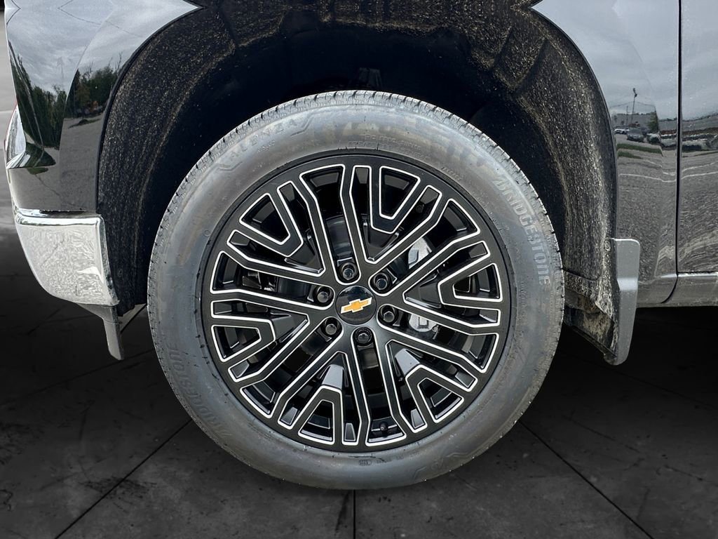 2026 Chevrolet Silverado 1500 LTZ - Photo 14