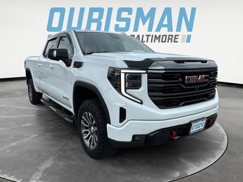2023 GMC Sierra AT4 4WD Crew Cab Short Box's photo