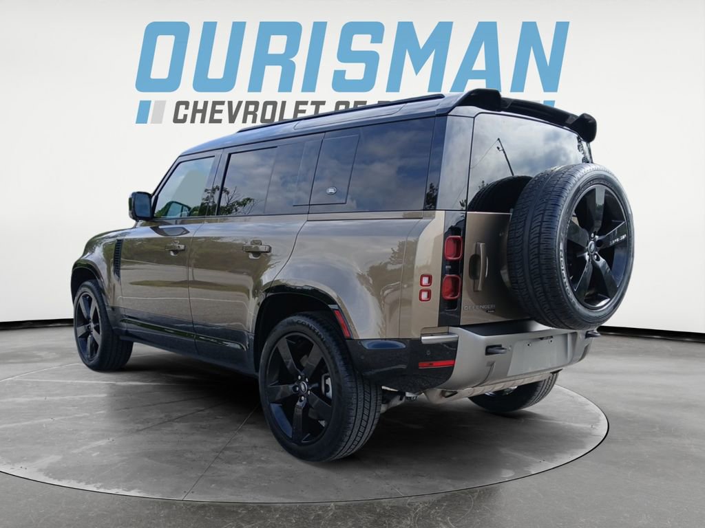 2023 Land Rover Defender X-Dynamic SE photo 3