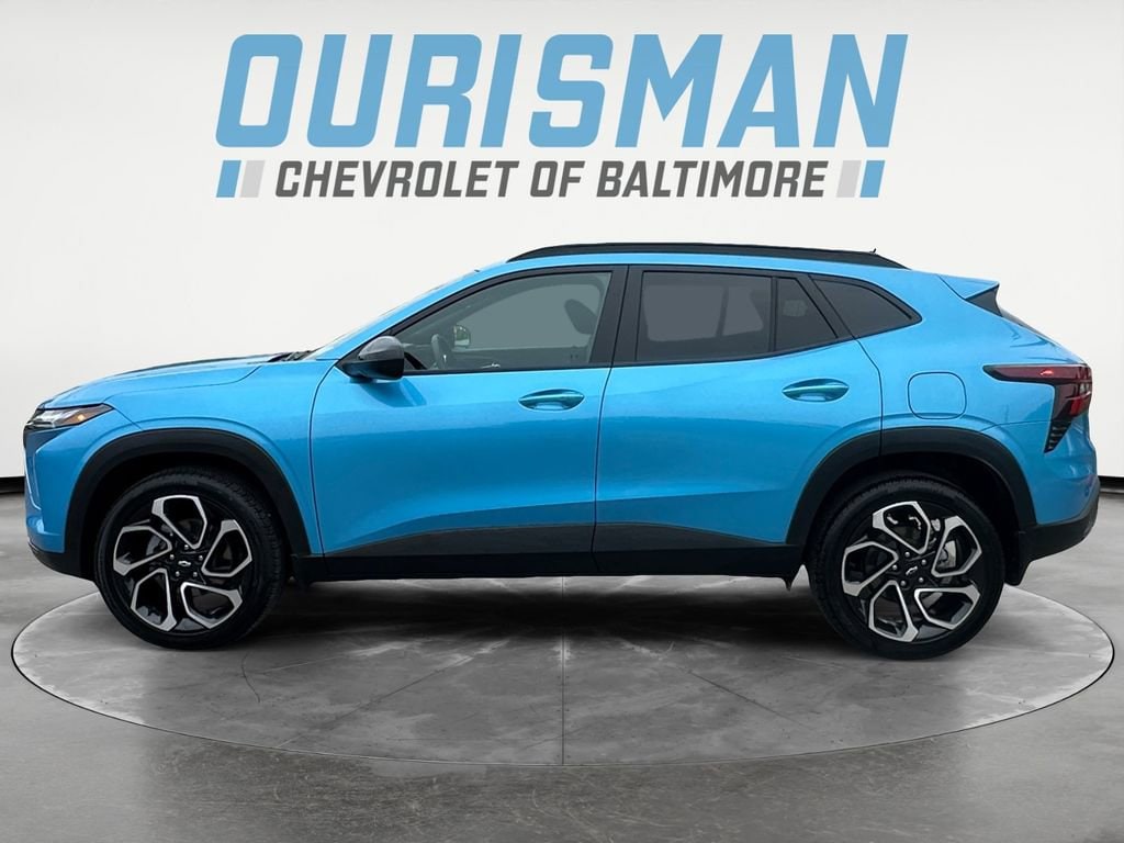 Used 2025 Chevrolet Trax 2RS SUV