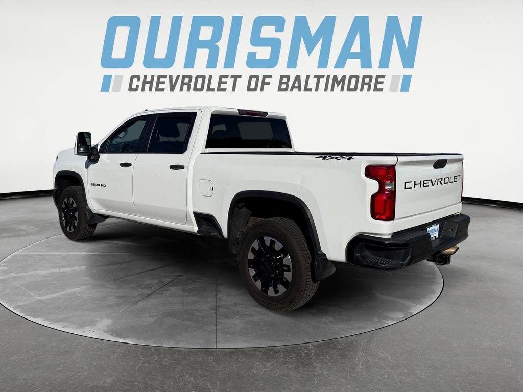 2020 Chevrolet Silverado 2500HD Custom photo 3