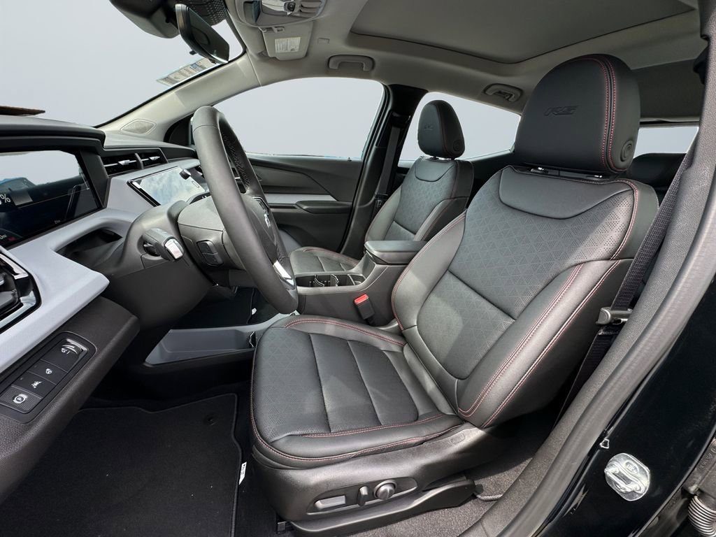 2027 Chevrolet Bolt RS - Photo 9