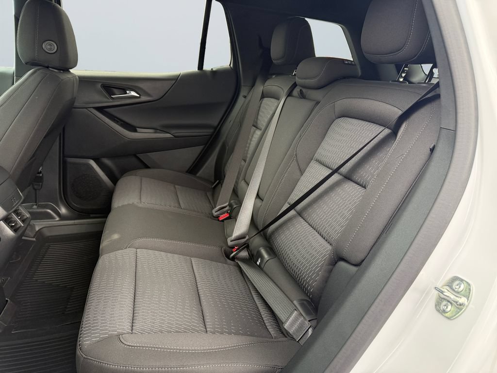2027 Chevrolet Equinox LT - Photo 13