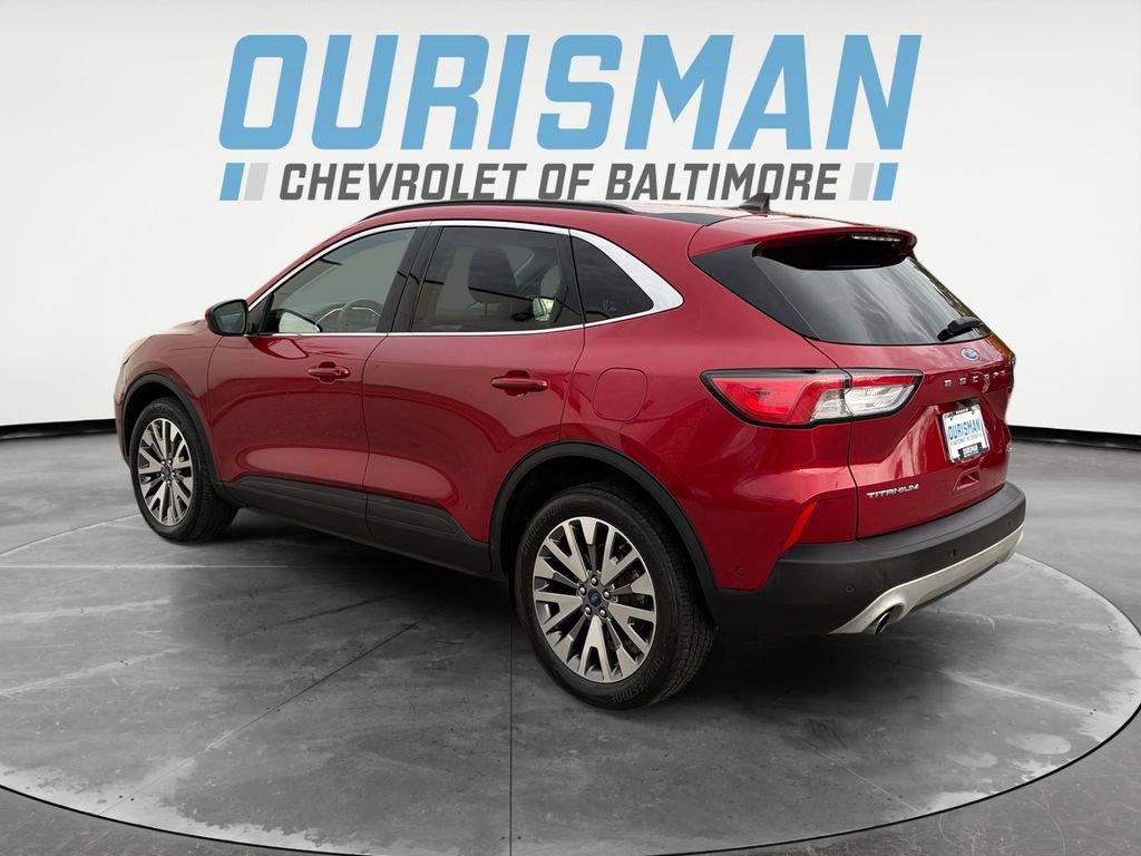 2021 Ford Escape Titanium photo 4