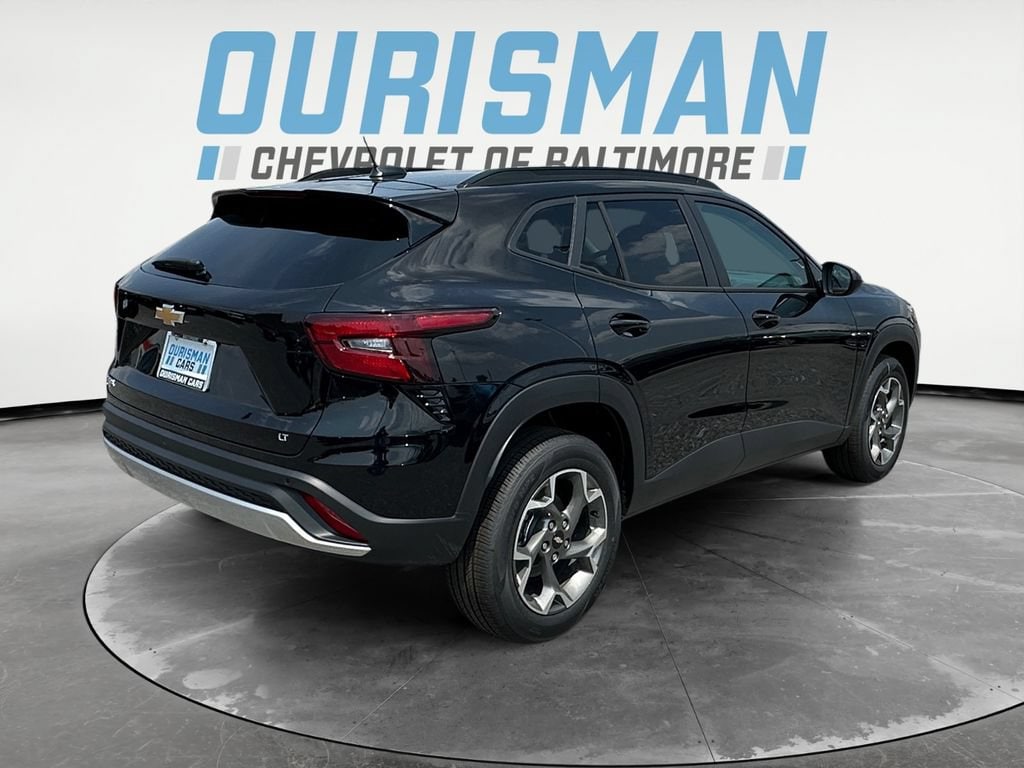 2026 Chevrolet Trax LT - Photo 6