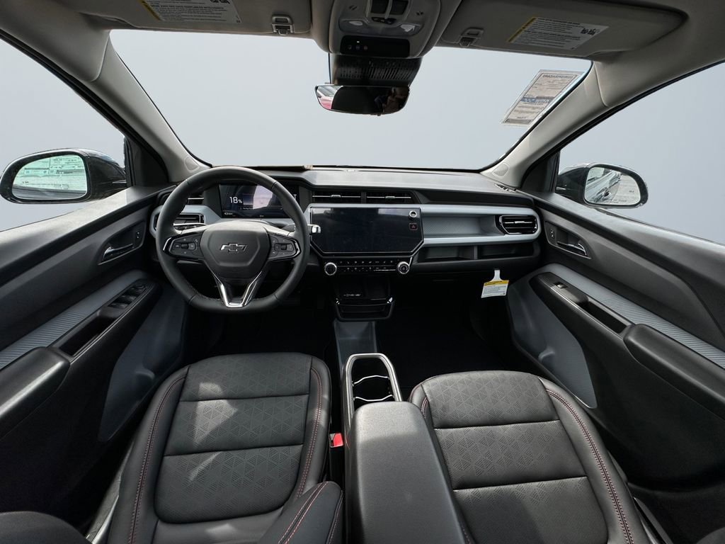 2027 Chevrolet Bolt RS - Photo 10