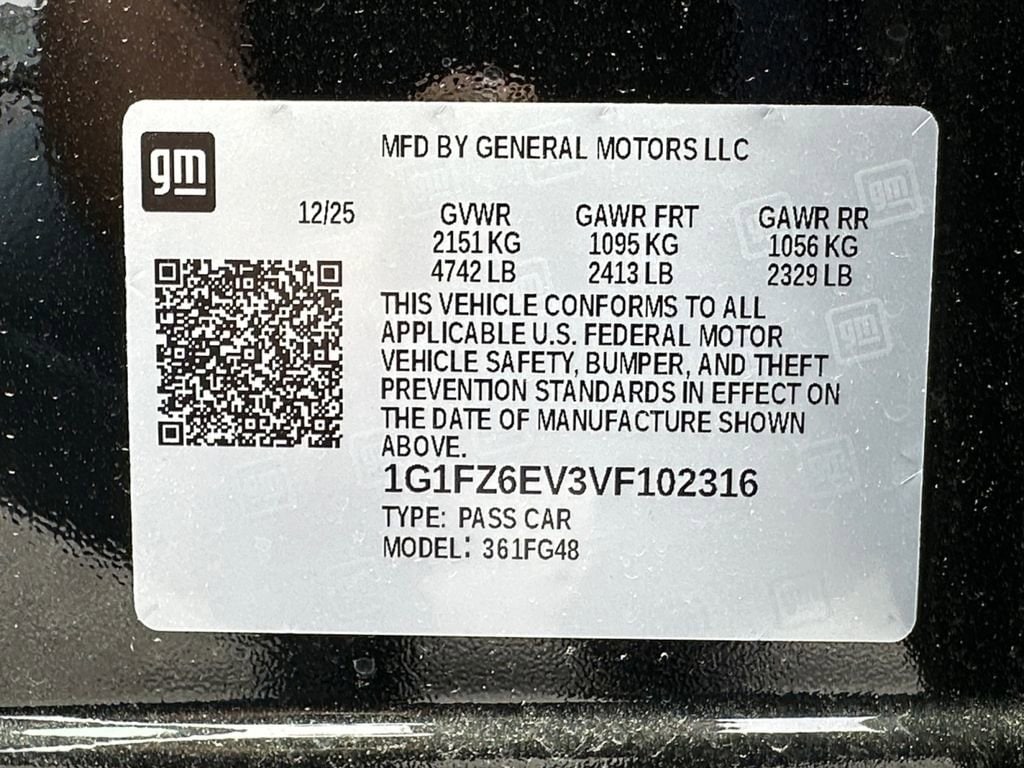 2027 Chevrolet Bolt RS - Photo 17