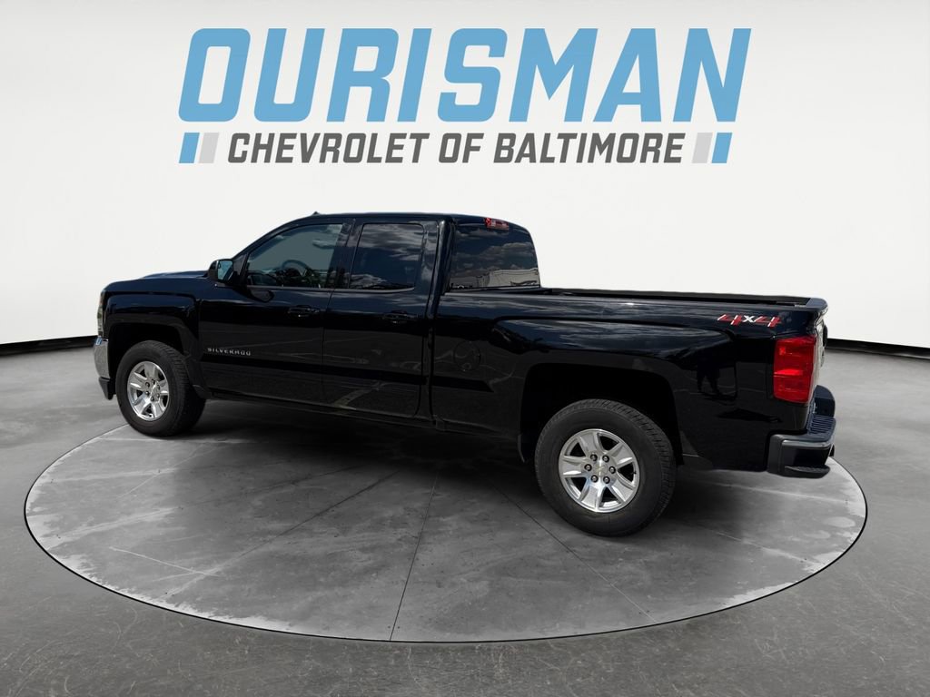 2018 Chevrolet Silverado 1500 LT1 photo 3