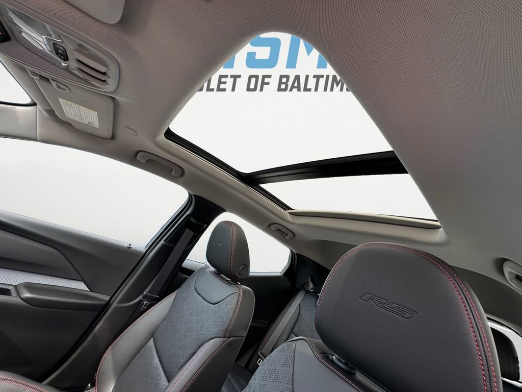 2027 Chevrolet Bolt RS - Photo 18