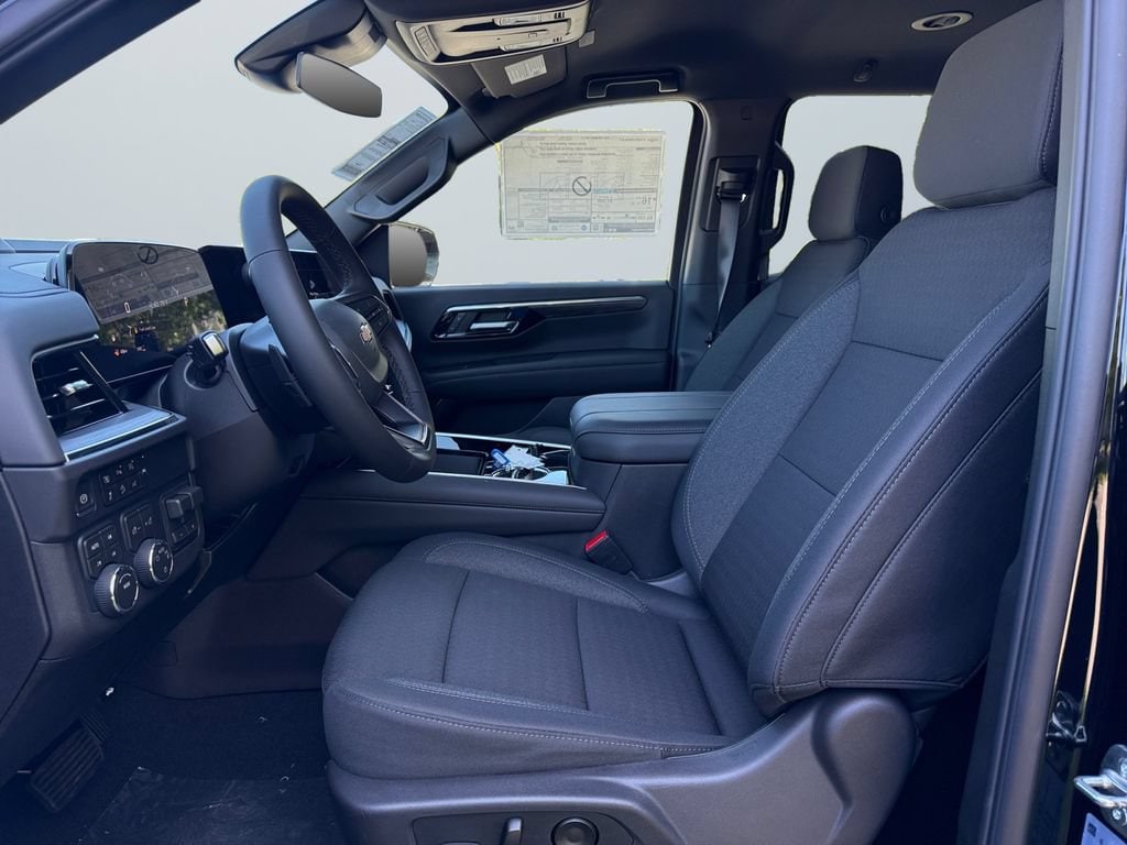 2026 Chevrolet Suburban LS - Photo 9