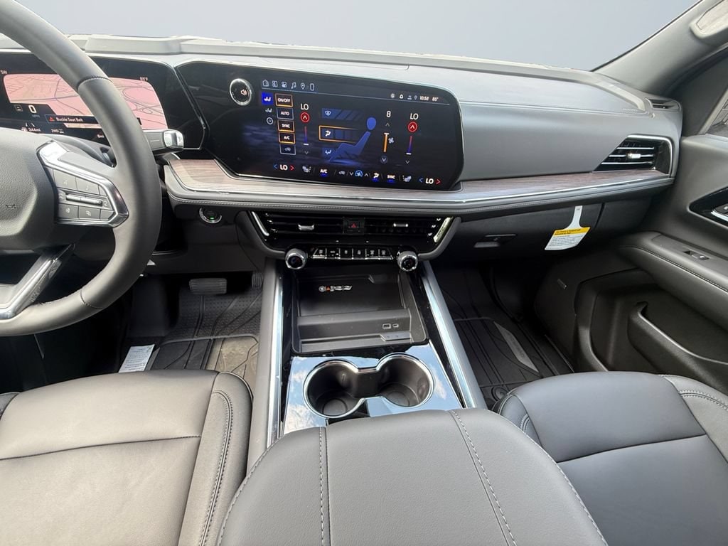 2026 Chevrolet Suburban LT - Photo 11
