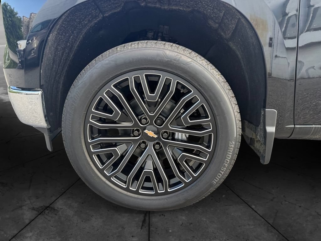 2026 Chevrolet Silverado 1500 LTZ - Photo 14