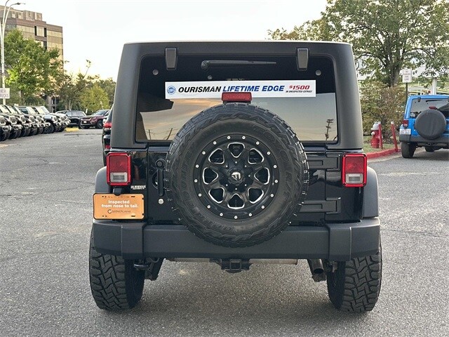 2016 Jeep Wrangler Unlimited Rubicon photo 3