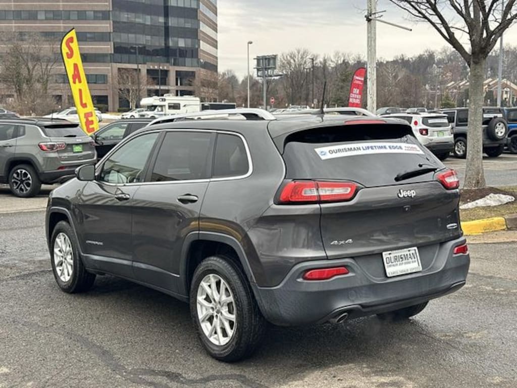 Used 2018 Jeep Cherokee Latitude Plus 4x4 SUV