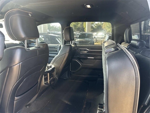 2020 Ram 1500 Laramie photo 3