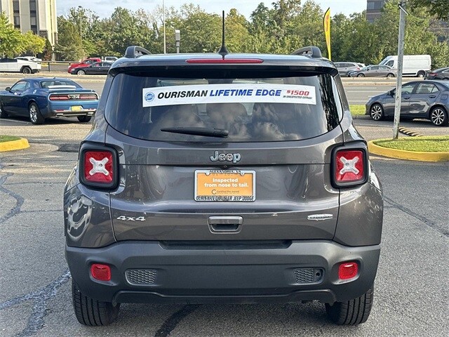 2019 Jeep Renegade Latitude photo 3