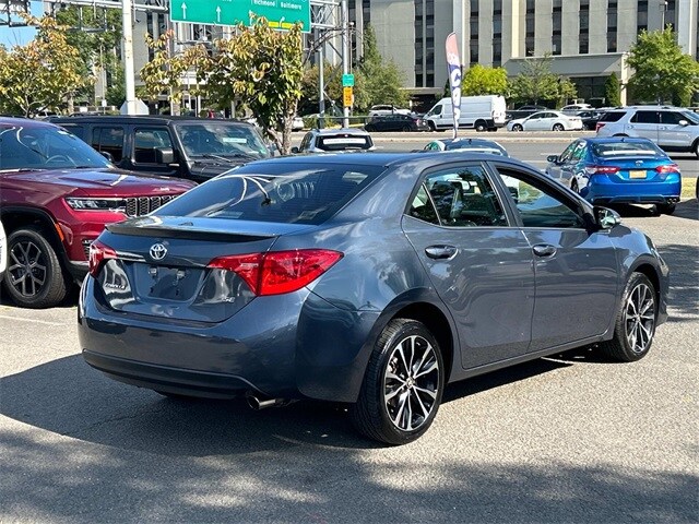 2019 Toyota Corolla SE photo 2