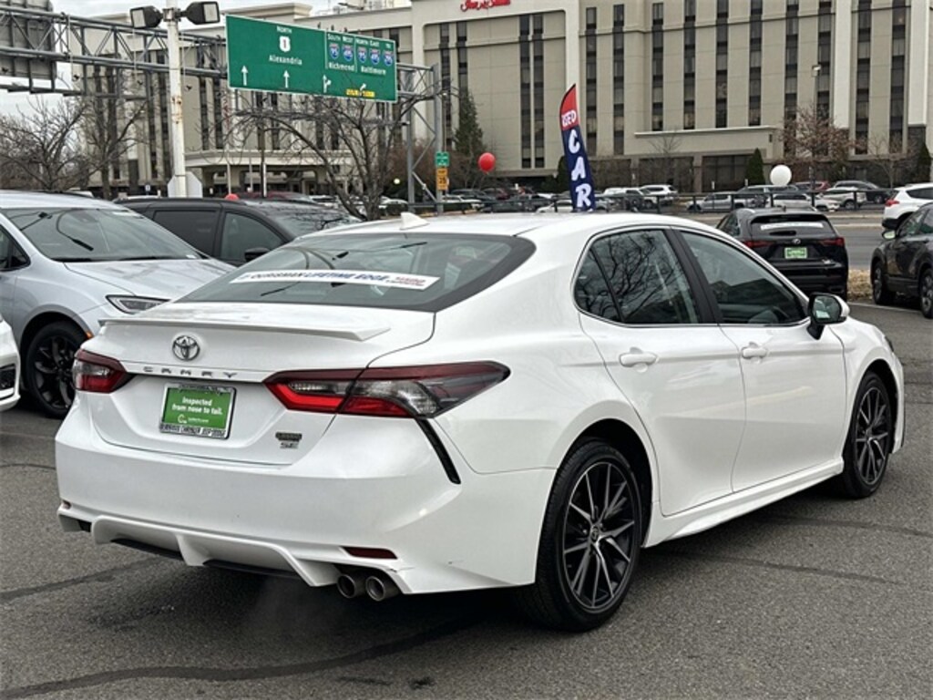 Used 2024 Toyota Camry SE Sedan