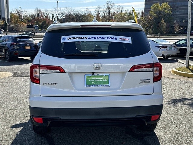 2021 Honda Pilot Special Edition photo 3