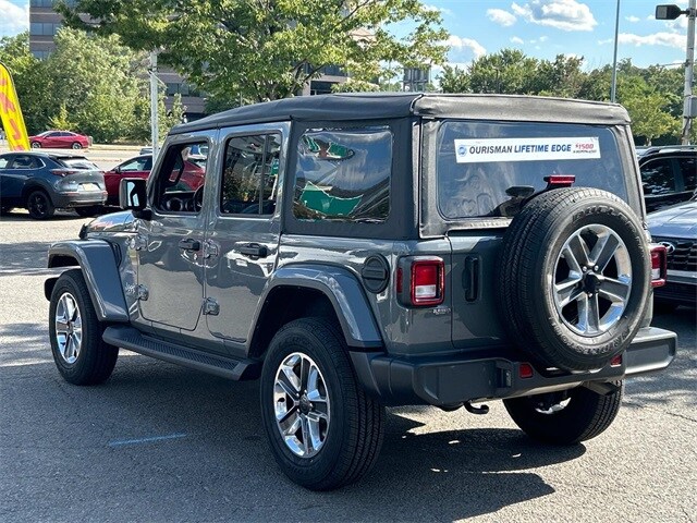 2022 Jeep Wrangler Unlimited Sahara photo 4