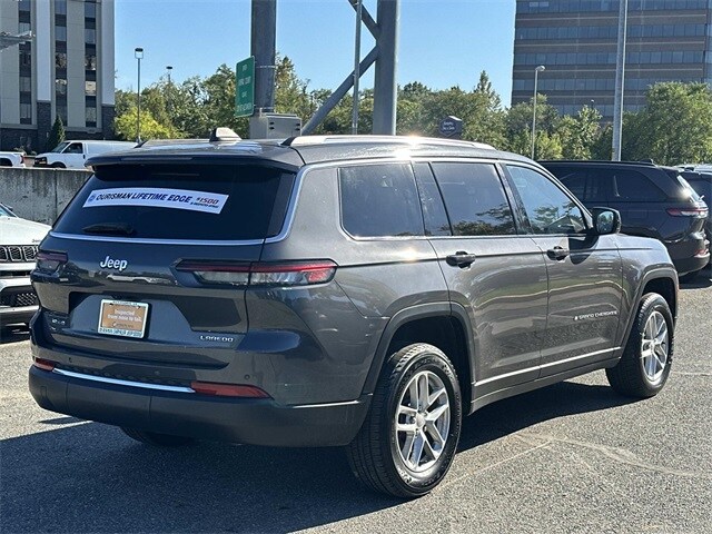 2023 Jeep Grand Cherokee Laredo photo 2