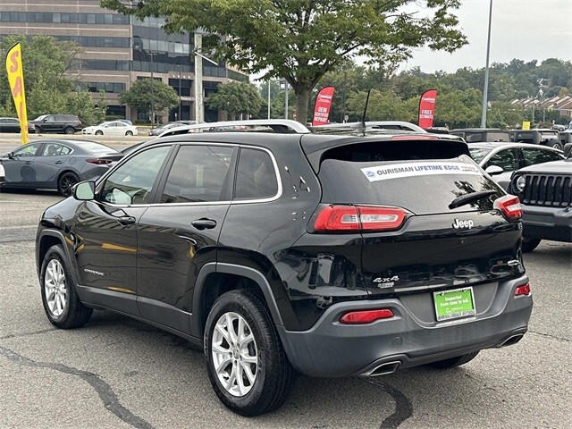 2017 Jeep Cherokee Latitude photo 4