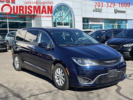 2019 Chrysler Pacifica Touring Plus Van Passenger Van