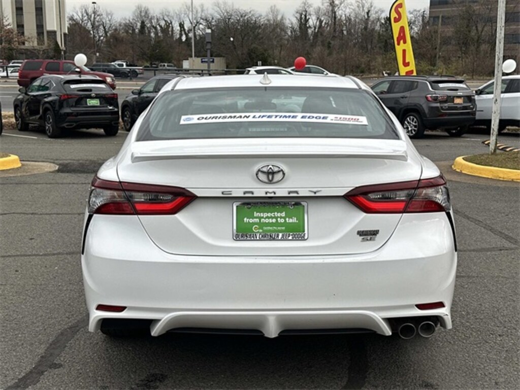 Used 2024 Toyota Camry SE Sedan