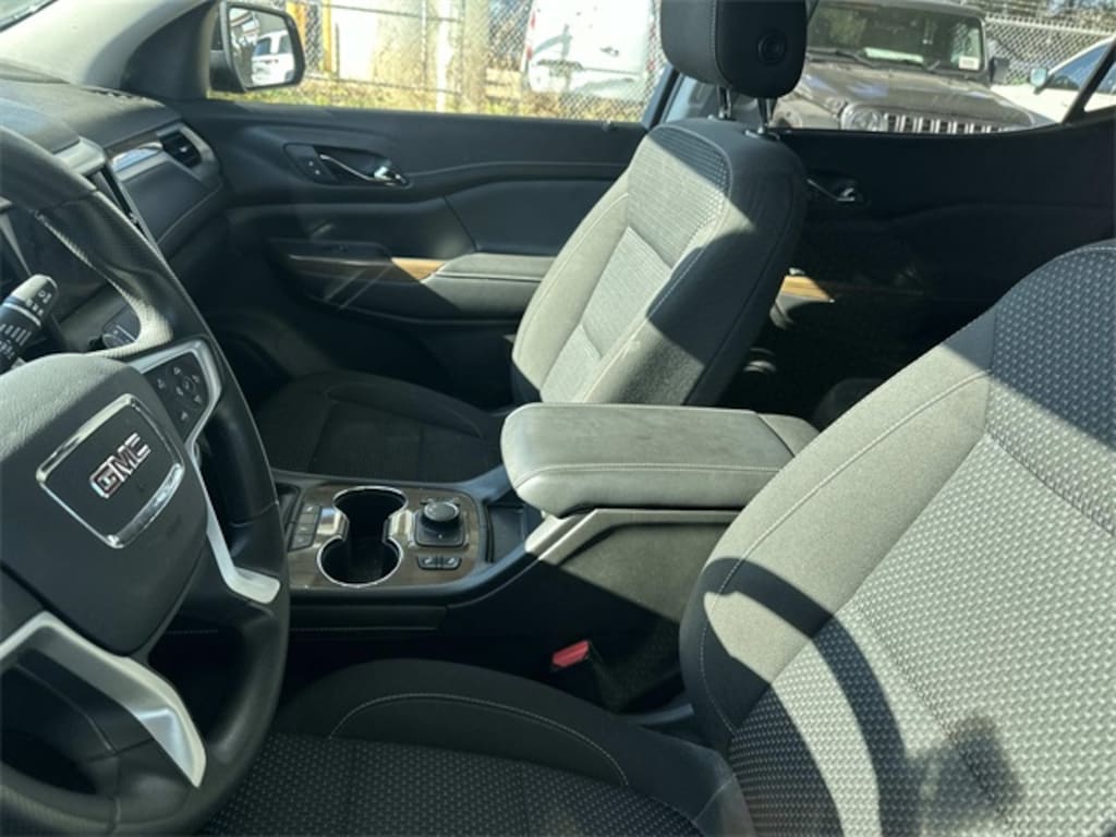 Used 2021 GMC Acadia SLE SUV