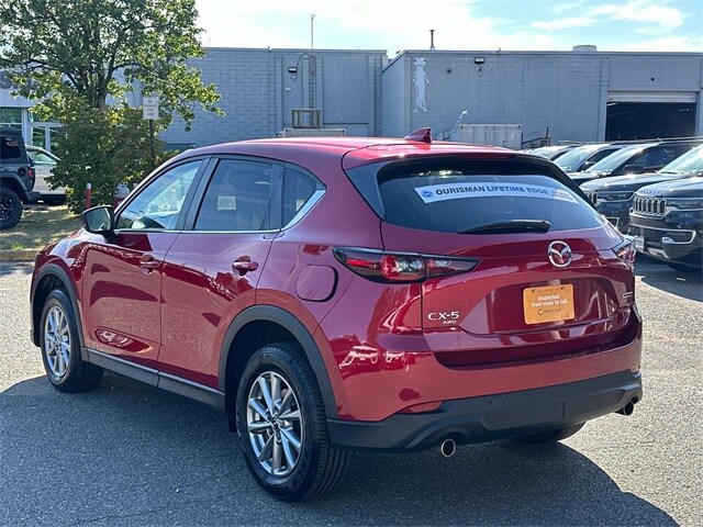 2022 Mazda CX-5 2.5 S Preferred photo 2