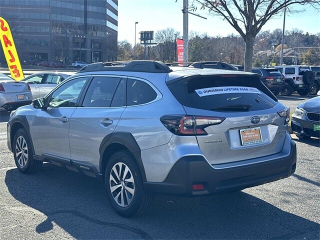 2024 Subaru Outback Premium photo 2