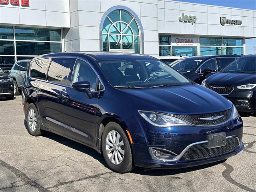 Certified 2019 Chrysler Pacifica Touring Plus Van Passenger Van