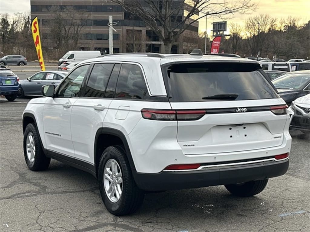 Certified 2023 Jeep Grand Cherokee Laredo SUV