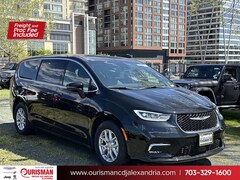 2026 Chrysler Pacifica Select Van Passenger Van