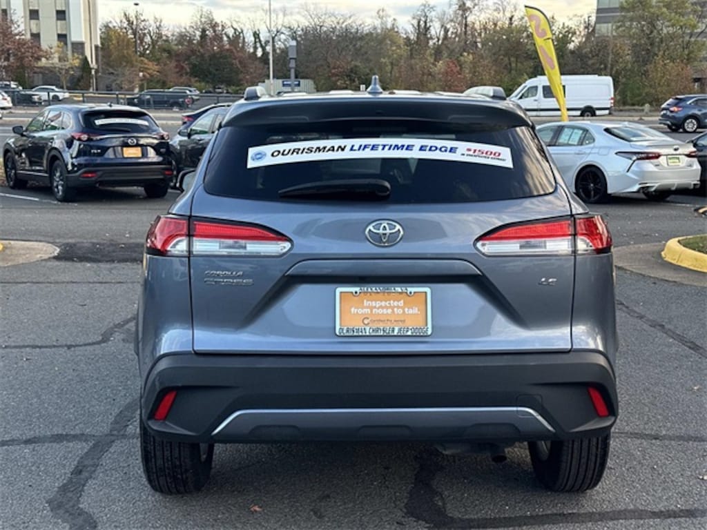 Used 2024 Toyota Corolla Cross LE SUV