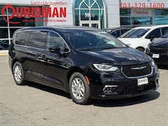 2026 Chrysler Pacifica Select Van Passenger Van