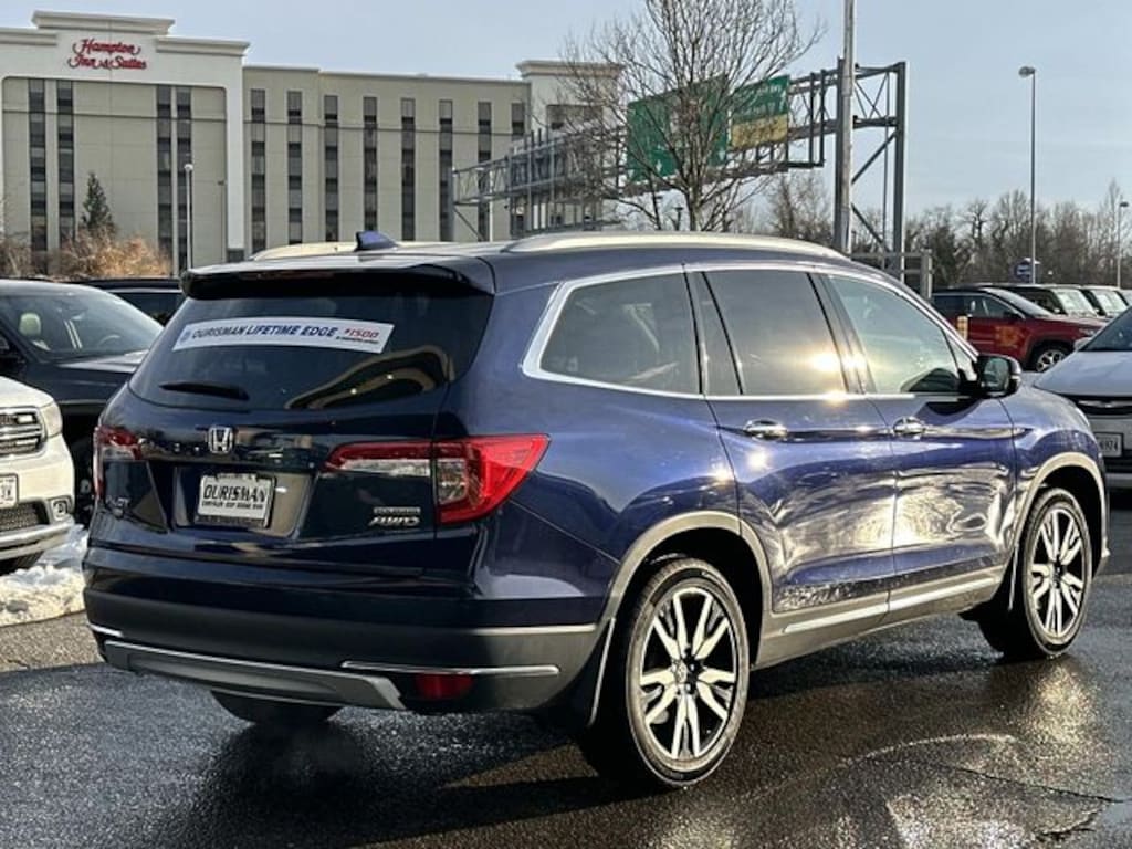 Used 2019 Honda Pilot Touring 7-Passenger AWD SUV