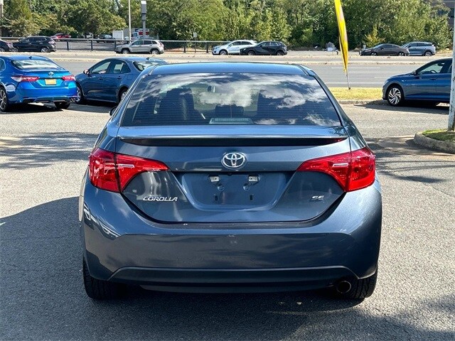 2019 Toyota Corolla SE photo 3