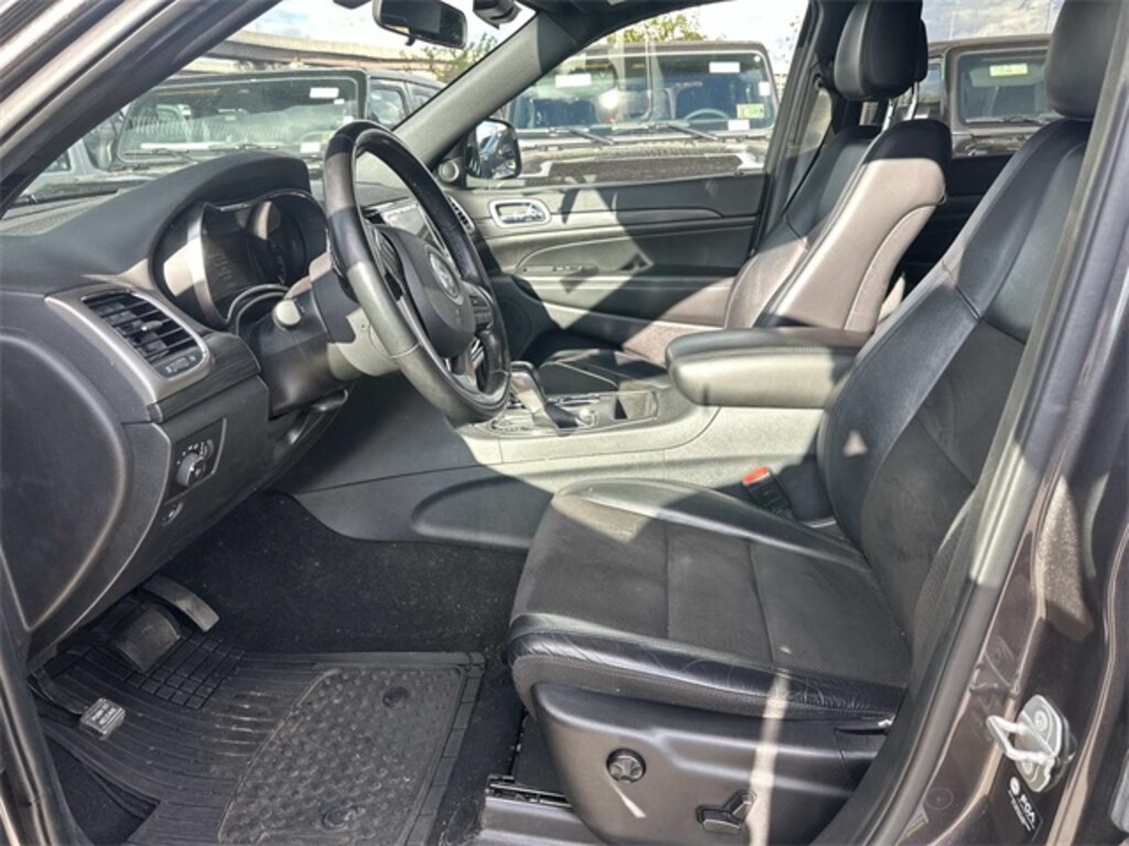 Certified 2021 Jeep Grand Cherokee Laredo SUV