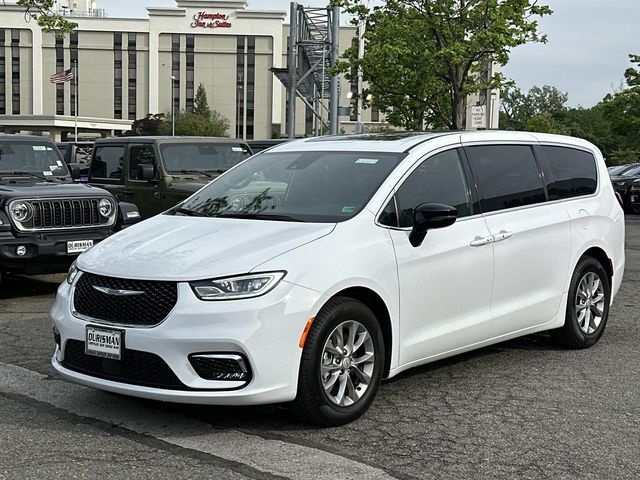 2026 Chrysler Pacifica Limited - Photo 5