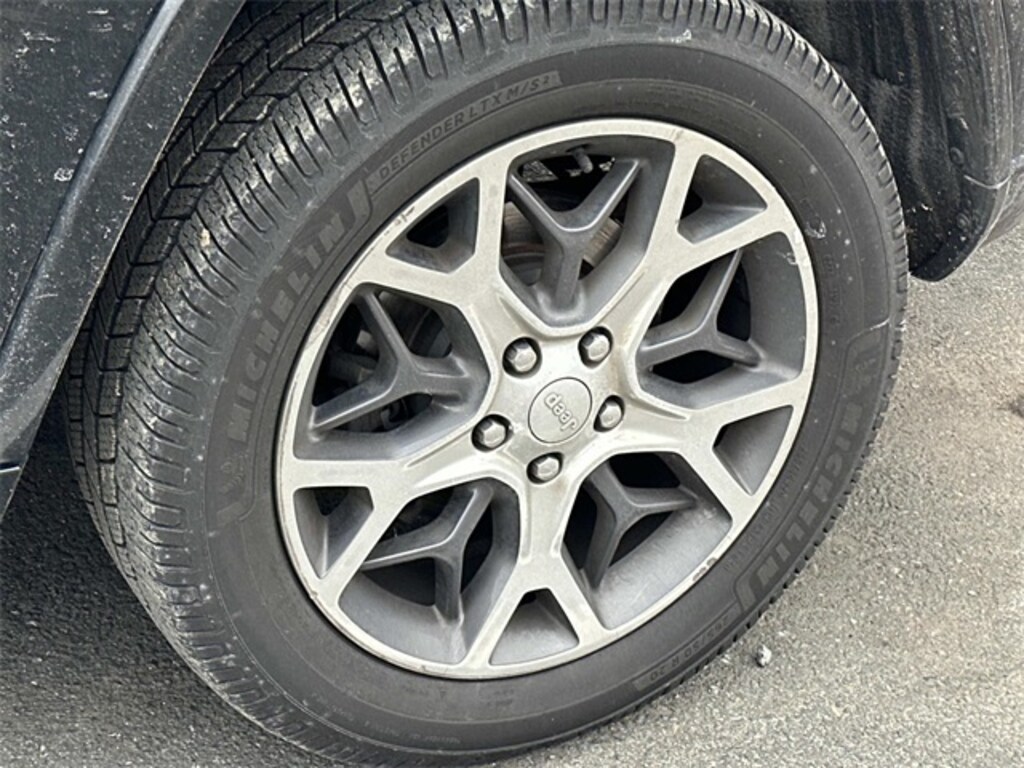 Used 2019 Jeep Grand Cherokee Overland SUV