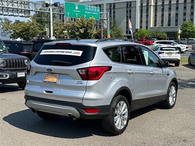 2019 Ford Escape SEL photo 2