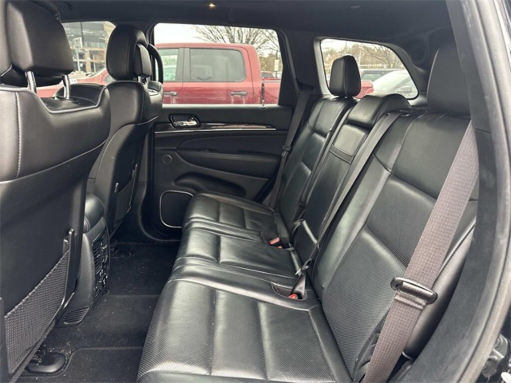 Used 2019 Jeep Grand Cherokee Overland SUV