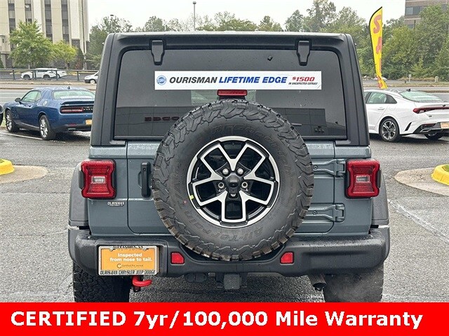 2024 Jeep Wrangler Rubicon photo 3