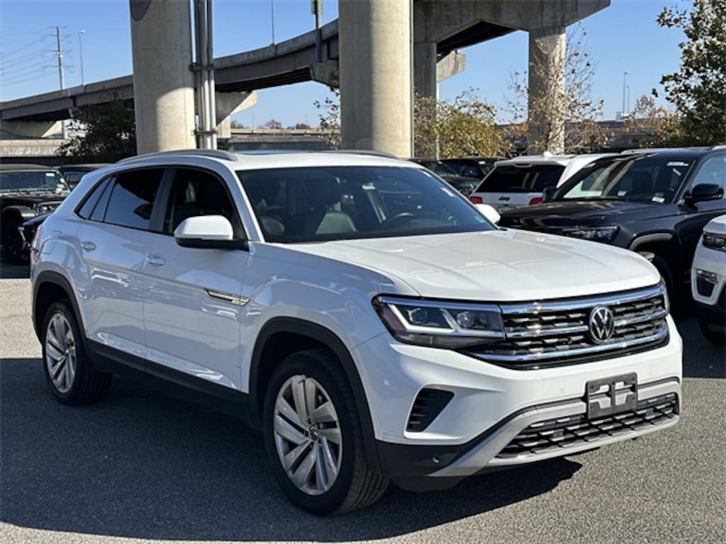 Used 2020 Volkswagen Atlas Cross Sport 3.6L V6 SE w/Technology 4MOTION SUV