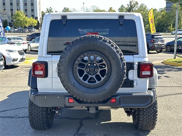 2022 Jeep Wrangler Unlimited High Tide photo 3