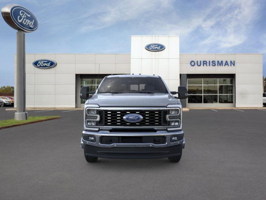 New 2026 Ford Super Duty F-350 DRW Lariat Crew Cab Pickup