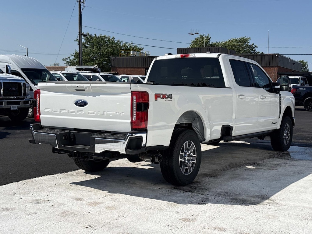 New 2026 Ford F-250 Lariat Crew Cab 4x4 W/ 8 Bed Crew Cab Pickup